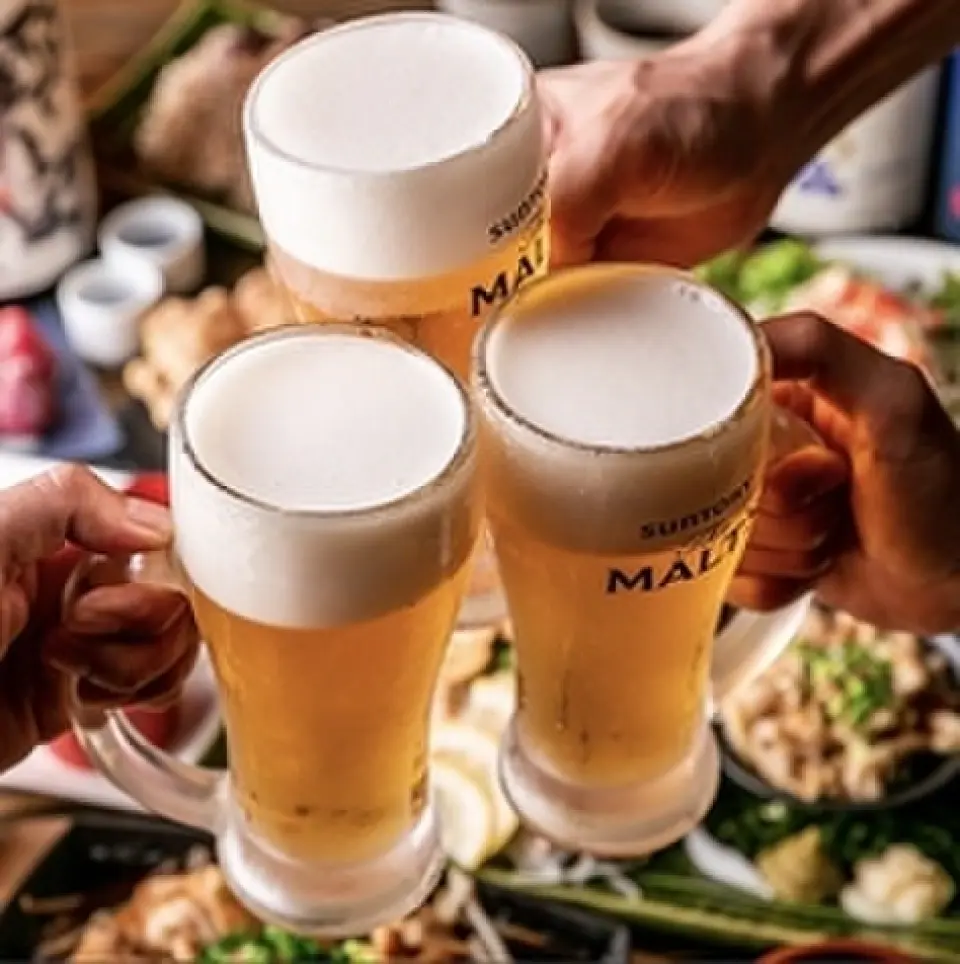 Bia, rượu sake, rượu shochu, rượu vang, cocktail không cồn, nước ngọt...Chúng tôi có rất nhiều loại đồ uống mà bạn có thể thưởng thức để phù hợp với ẩm thực và tâm trạng của mình. ' và ``Shari Shari Lemon Sour.'' '', ``Bizu Momo Sour'', và khoảng 21 loại độc đáo! Những ly highball bổ sung cho các món ăn cũng là một sự bổ sung tuyệt vời.◎Chúng tôi cũng cung cấp một lựa chọn uống thỏa thích phiên bản giới hạn, vì vậy hãy sử dụng nó cho phù hợp với dịp này♪