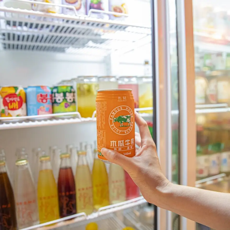 采用自助饮料，给你一种大排档的感觉。阵容齐全♪