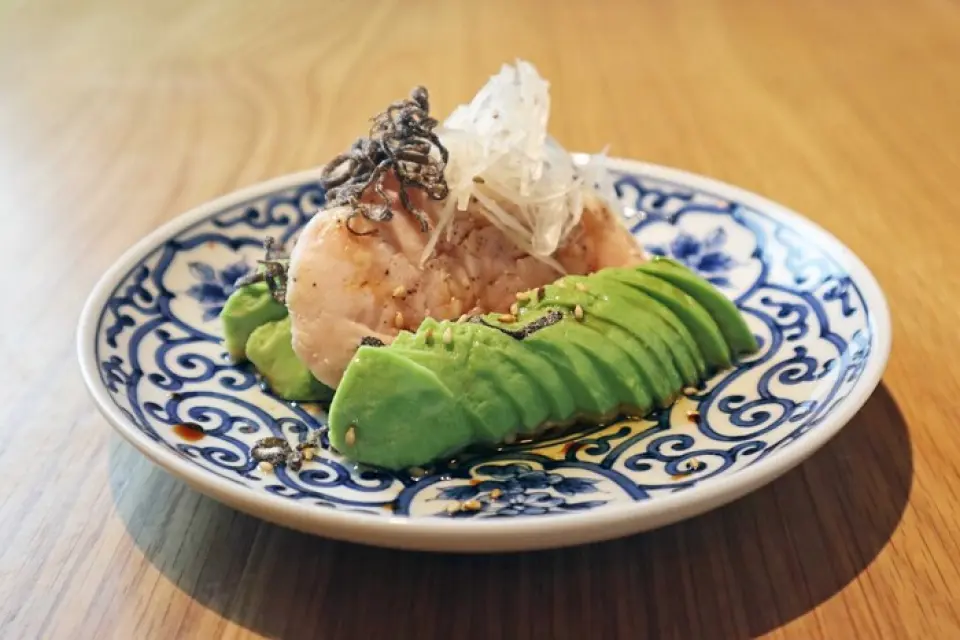 In addition to grilled chicken, we also offer side dishes and other dishes. In addition to side dishes made with carefully selected chicken, our menu items using fresh vegetables are also popular. The "Chicken Ramen for the Final Dinner" made with soup made from Takasaka chicken carcasses is actually a hidden recommended dish that is made with great care!