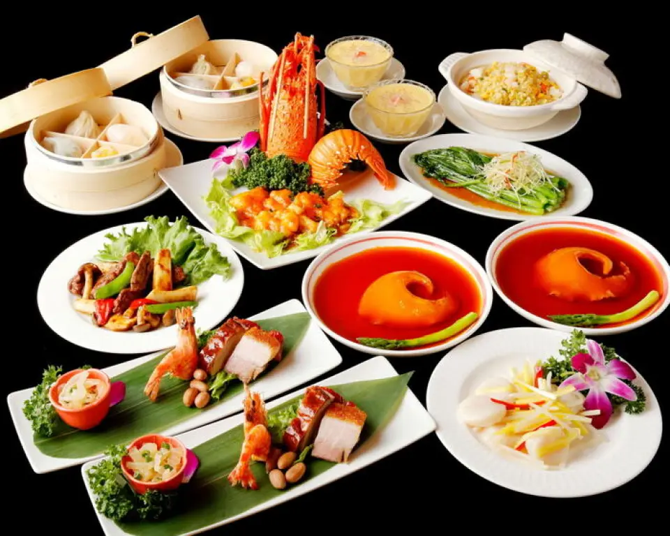 To celebrate our opening on October 25, 2020, for a limited time, we are offering a course menu that normally costs 14,000 yen for less than 50%! If you want to eat a lot of delicious food, we recommend this course for you! This is a very reasonable banquet, with dishes such as braised shark fin and chili shrimp made with high-quality ingredients. We also have Chinese sake, Japanese sake, shochu, and wine that go well with the food.