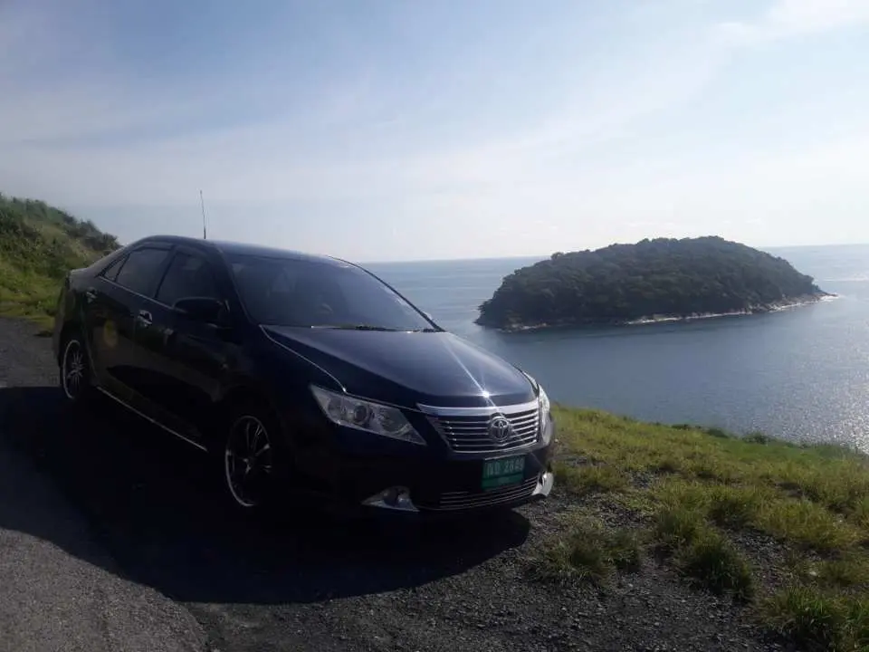 提供舒適轎車接送服務，讓您在曼谷機場接送途中，也能享受沿途風景，體驗輕鬆便捷的交通。