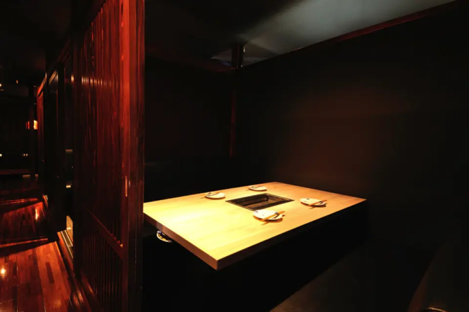 Please use it for various banquets and dinner parties. It can be used for a wide range of occasions such as school gatherings, alumni gatherings, welcome parties, and farewell parties.