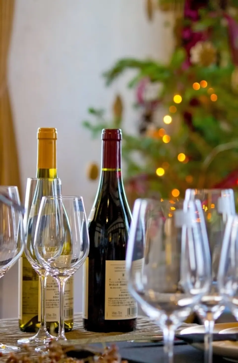 We have a wide selection of local sake from Fukui Prefecture. We have 16 types of chilled sake, including the popular "Kokuryu" and "Bon." The owner, who has experience as a bartender, will taste and prepare wines that go well with Echizen crab. We use different wine glasses for each grape variety, and serve sake in wine glasses or cocktail glasses, which is a feature of our restaurant. Chilled sake tastes better when served in a cocktail glass. Enjoy your favorite drink with your meal.