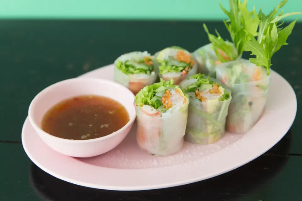 The chefs are all veterans with over 10 years of experience working in famous hotels in Thailand. The secret to the popularity of "Tosakura Pakuchi" is that you can enjoy authentic flavors that make you feel like you've really traveled to Thailand.