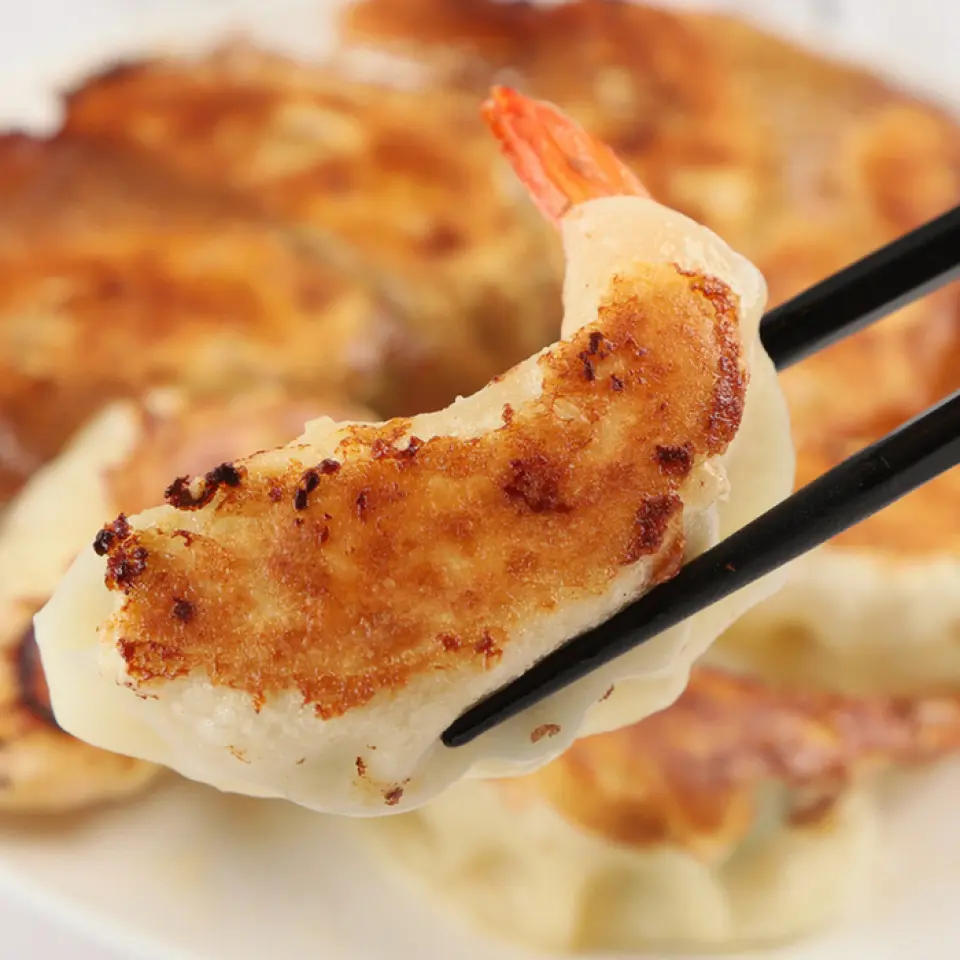 [Third Generation The Meat Dumplings & Taiwanese Bar Taipei Dumplings Hall Higashi Totsuka Ekimae Point]에서는 현지 맛을 제공합니다. 모든 특제 만두 요리는 강력히 추천합니다. 메뉴의 다양한 요리 중에서도 풍성한 "Bakusoup! Jumbo Meat Dumplings"가 인기입니다! 육즙이 풍부하고 배부르게 먹을 수 있는 요리를 즐겨보세요. "Taipei Potsticker Shrimp Fried Dumplings"와 "Light Boiled Dumplings"도 있으므로 원하는 맛을 선택할 수 있습니다♪