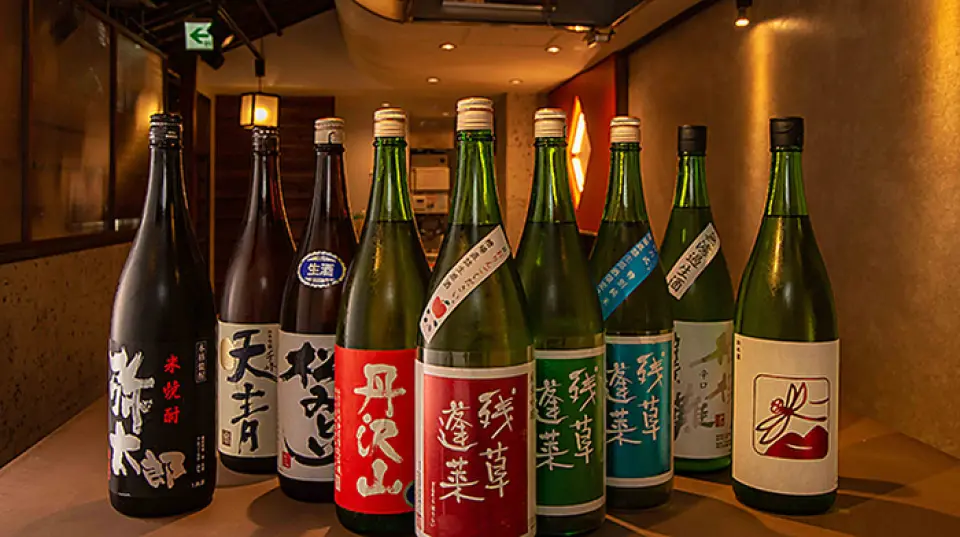 我們提供來自神奈川縣當地釀酒廠的清酒和燒酒，每杯 550 日圓起。我們始終有 10 種類型可供選擇，具有從甜到乾的各種口味。陣容中還包括一些稀有品牌，包括當天推薦購買的神奈川當地清酒。嘗試尋找您最喜歡的飲料♪ 另外，請嘗試一下非常受歡迎的“超級特製檸檬酸”。每杯用 1.5 個冷凍檸檬製成的清涼飲料。