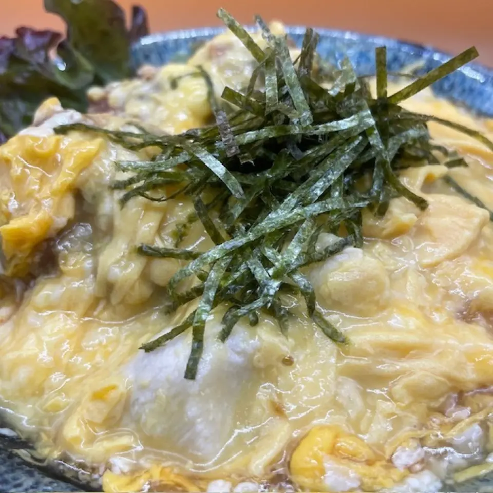 除了海鮮之外，還有各種豐盛的蓋飯♪人氣的「本店的名產！雞肉豆腐蓋飯」、「厚厚的炸豬排蓋飯」等都能滿足您的食慾。的鰻魚蓋飯」。不僅是午餐，晚餐也推薦與酒一起享用！此外，我們還根據顧客的要求，準備了在上面添加銀魚的配料菜單！請選擇您最喜歡的生shirasu、鮭魚子、蔥等。