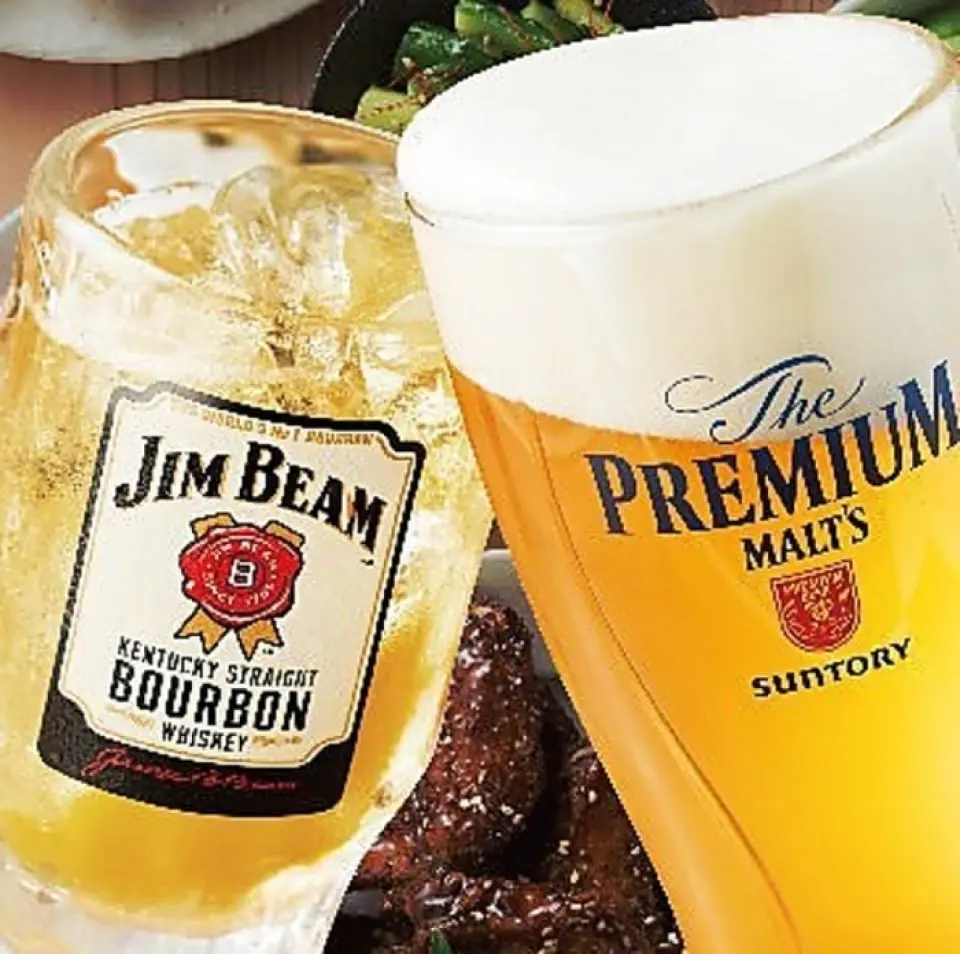 Lớp bọt mịn và mịn thực sự là thần thánh! Chúng tôi cung cấp [The Premium Malts], một loại bia tươi thủy sản tự nhiên được đặc trưng bởi hương vị tuyệt vời, độ đậm đà và hương vị chất lượng cao. Hãy tận hưởng khoảng thời gian đặc biệt bắt đầu từ thời điểm bạn nâng ly chúc mừng. Với thêm 500 yên, bạn cũng có thể tận hưởng khóa học [uống thoải mái]. Chúng tôi cũng có nhiều loại rượu cao cấp, rượu chua, cocktail, rượu whisky, rượu mận, rượu sake, rượu vang, nước ngọt, v.v. Hoàn hảo cho tất cả các loại tiệc.