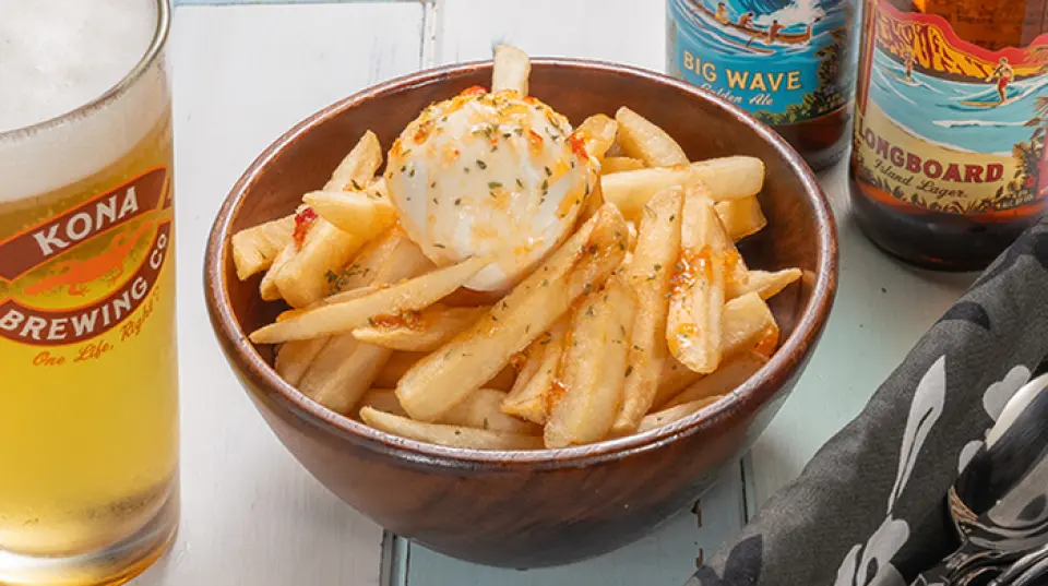 We offer special dishes using Hawaiian salt! The most popular "Javanese Potatoes" are addictive with the taste of Hawaii and Jamaica, and go great with alcohol♪ The classic dish "Garlic Shrimp" is characterized by its plump meat◎We will provide 5 pieces at a cost price! Please also try the "Australian Rump Steak" with a perfect balance of fat and lean meat. We purchase fresh meat from cows raised on grapes. We recommend eating it rare!