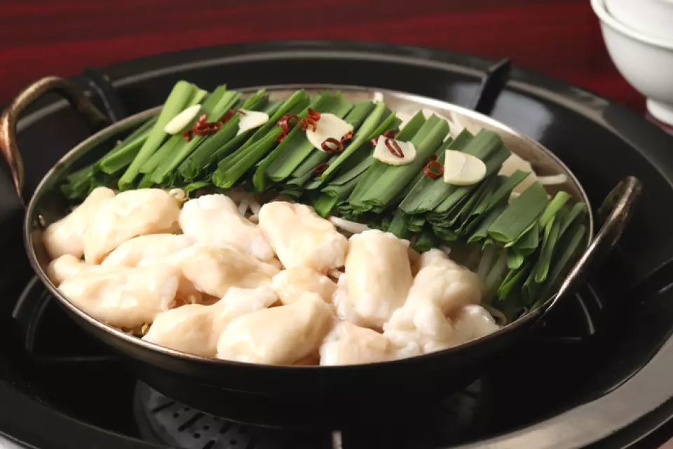 Đừng quên "Motsunabe" ◎Đây là món ăn tiêu chuẩn rất phổ biến tại nhà hàng của chúng tôi! Dùng ruột tròn. Nó tươi, không có mùi và bạn có thể thưởng thức kết cấu dai! Và súp là món tự làm ◎ Có 3 hương vị: muối, nước tương và miso cay! Món súp ban đầu được dùng làm nước nền đã được ninh trong 16 giờ để mang lại hương vị tinh tế! Hương vị của ruột non tươi hòa quyện vào nước súp đậm đà, đậm đà nên bạn có thể thưởng thức một cách ngon lành cho đến phút cuối cùng.