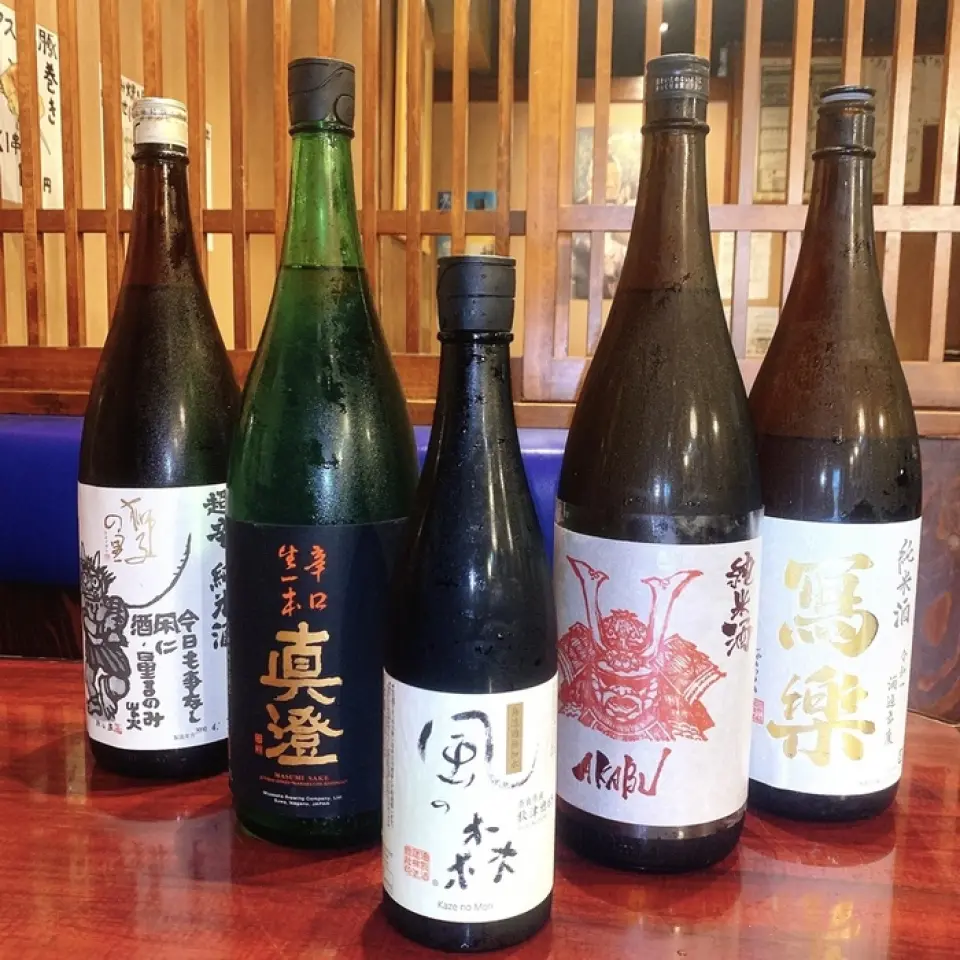 除了食物之外，我們還提供各種飲品。特別是，我們的清酒陣容非常豐富，從經典到罕見。其中，推薦的是mizore清酒「Tamanohikari」◎這是一種罕見的清酒，以果子露的形式冷凍，用湯匙吃。我們還有以恰到好處的碳酸度為特徵的“風之森”，以及微甜易飲的名酒。另外，深受女性歡迎的高香果酒「柚子美和」也可以無限暢飲，請隨意享用！