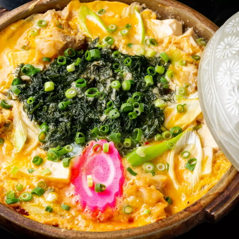 請品嚐使用當地食材烹調的當地風味。