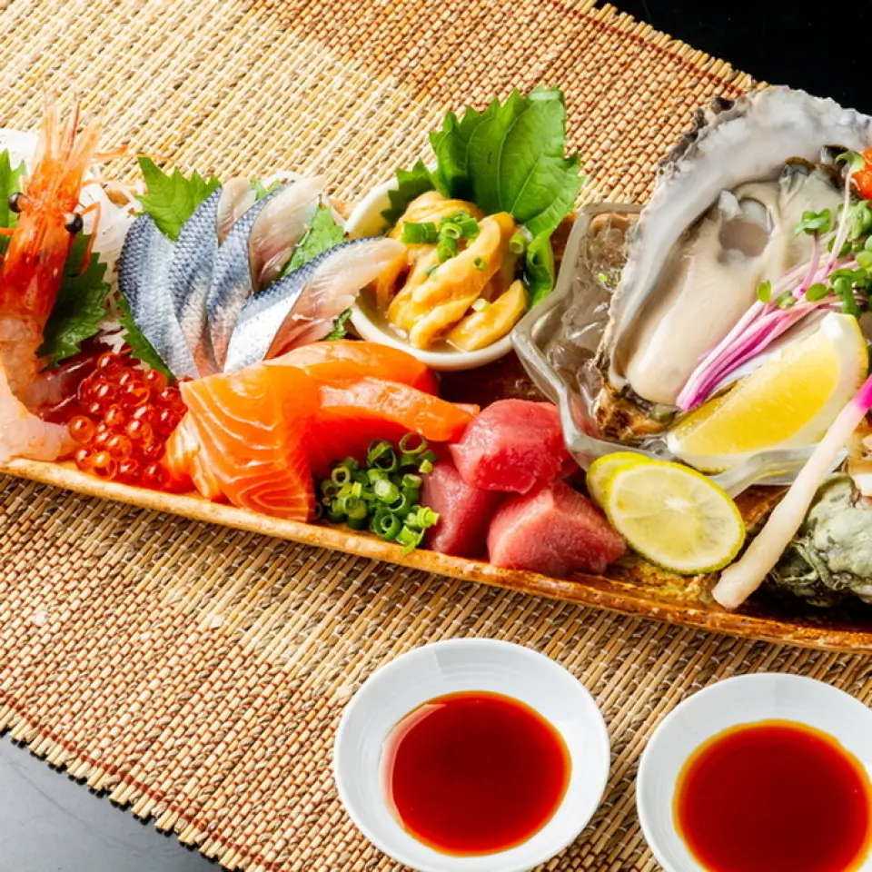 我們提供當日購買的時令海鮮和新鮮魚類。