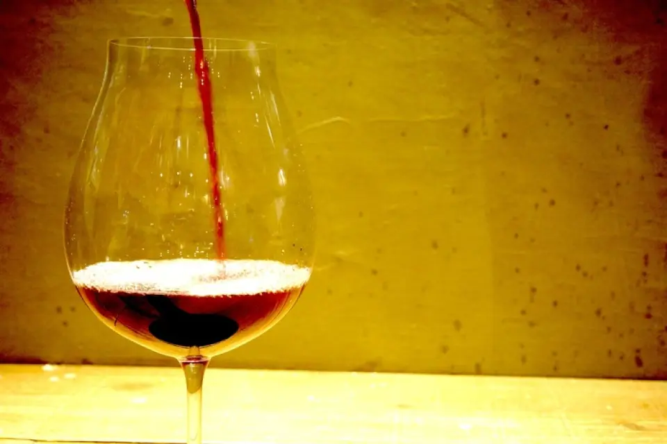 Chúng tôi cung cấp bộ nếm thử ly 3 x 50cc để bạn có thể thưởng thức nhiều loại rượu vang và rượu sake. Chuyên gia phục vụ rượu/sake của chúng tôi sẽ chọn loại cho bạn dựa trên sở thích và yêu cầu của bạn, vì vậy bạn có thể thưởng thức việc kết hợp để xem loại nào phù hợp nhất với món ăn của mình.