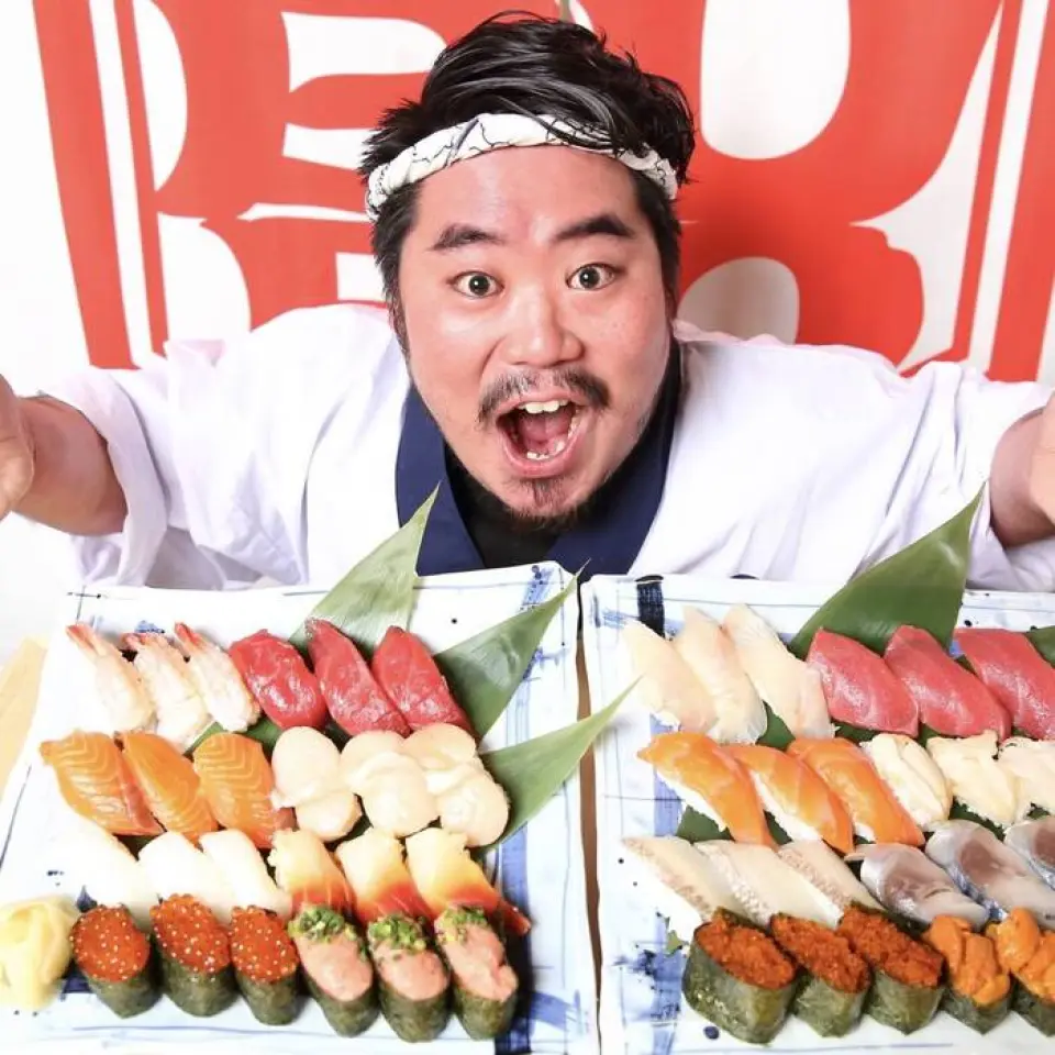 For the assortment, we offer a giant tower of sushi that is visually appealing and delicious! This is a must-try dish for anyone who comes to Hokkaido. Served on rice. We use a generous amount of the freshest seafood. What's more, we'll give you a free 10-piece sushi assortment on weekdays only!