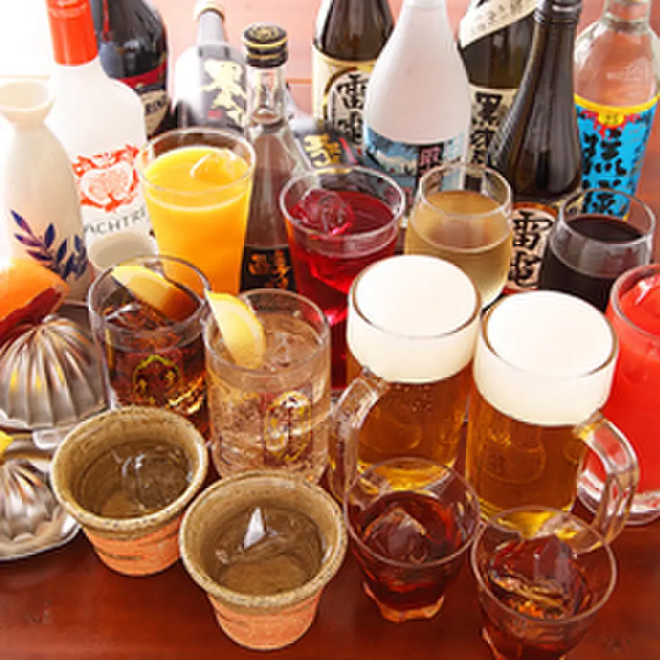 All-you-can-drink is included with the banquet course. The all-you-can-drink menu has a wide selection of drinks, including draft beer, highballs, sours, cocktails, and shochu. You can enjoy as many different drinks as you like. We also offer non-alcoholic drinks to satisfy customers who don't like alcohol! Relax to your heart's content for 2 hours!