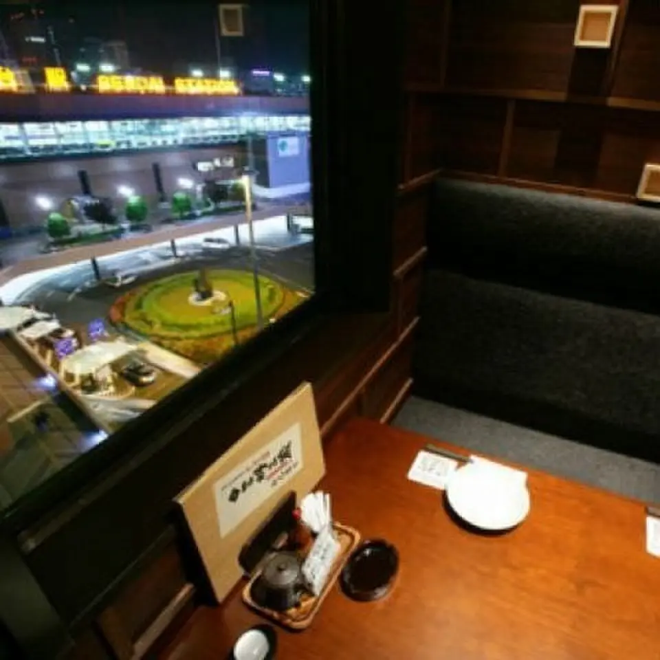 The most popular option is private rooms. We will prepare a private room that is suitable for your party! With a variety of private rooms that can accommodate even small groups, we are sure to be able to make your party wonderful.