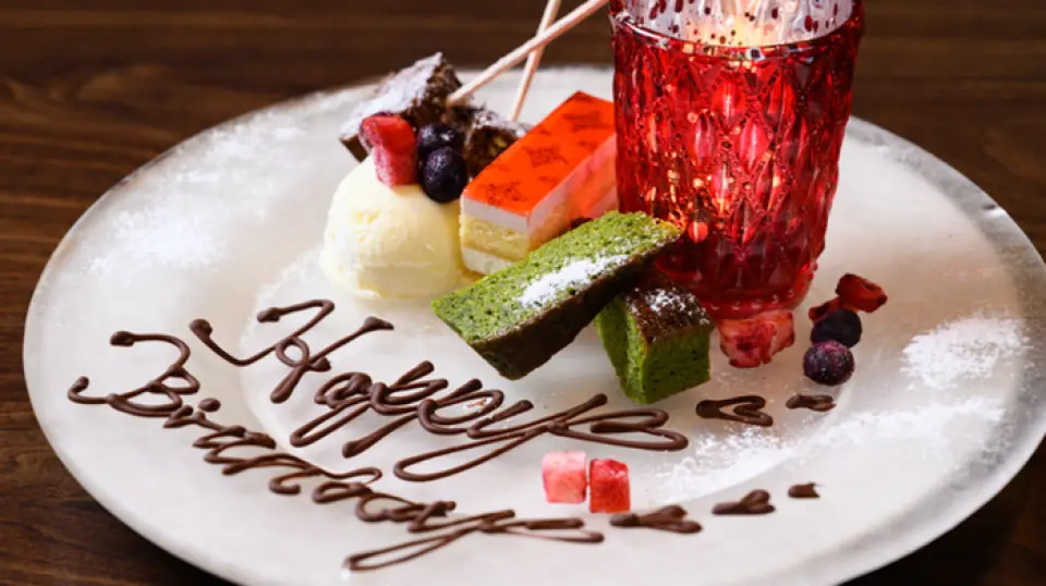 A slightly different surprise from the usual, and a happy moment with your loved one... We can provide you with a plate with a wonderful message (550 yen including tax) suitable for your special occasions such as anniversaries, birthdays, welcoming and farewell parties, etc., by making a reservation in advance ♪ *On the day, we can arrange it by consultation. Put words of gratitude that are usually hard to put into words on a single plate. With a heartfelt production by our staff, we will deliver a fun and memorable day!