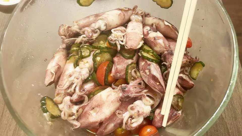 搭配麒舜老師祕密的醬料配方，非常好吃的涼拌小卷試吃，心動不如馬上行動！