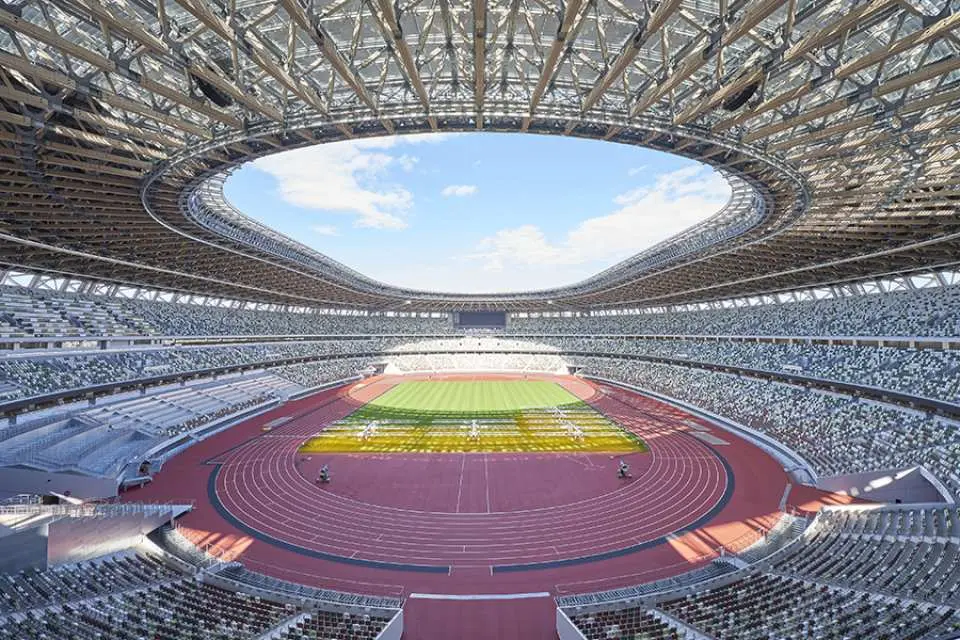 Stadium Tour (self-guided tour / 60-90 minutes): Take your time to explore the areas you have already visited with a guide, and enjoy a panoramic view of the National Stadium from the observation deck on the 4th floor.