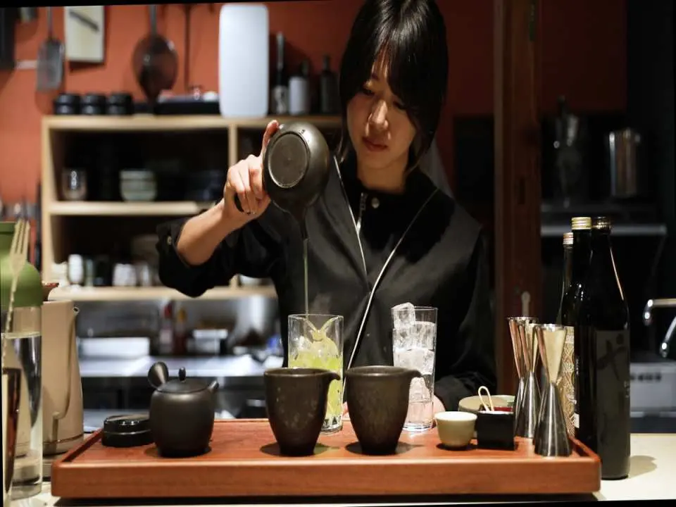 nokNok TOKYO OCHA NIGHT (with workshop) A drunken trip to Tokyo’s trendy bars and izakayas combining tea and wine (including workshop activities) 2