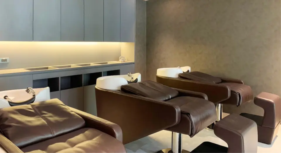 在舒適的氛圍中探索精緻的造型——Aube Hair Salon Asoke 是您實現美麗想法的地方