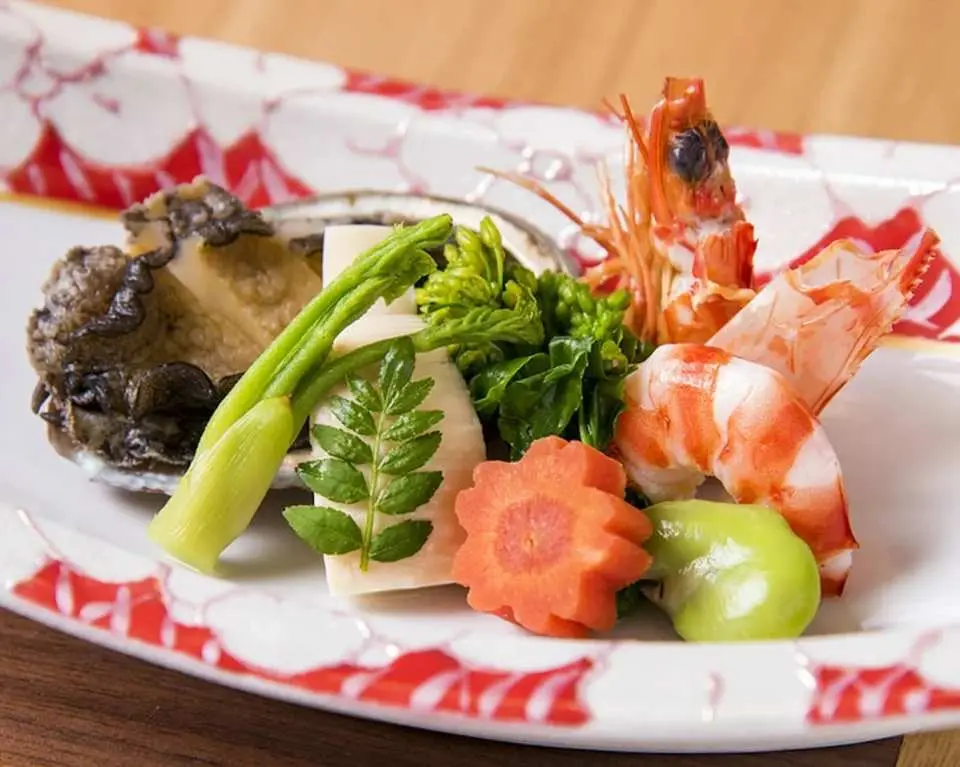 Japanese Cuisine Takayama offers seafood-based set meals (pictures are for reference only)