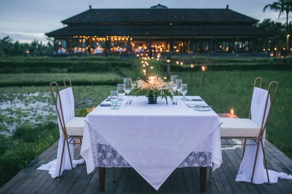 Experience an intimate candlelit dinner under the stars, where flickering torches create a romantic atmosphere that enhances your evening.