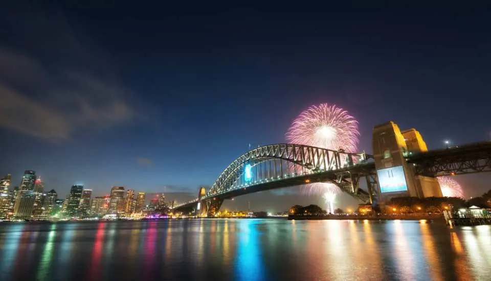 Bring your own food on board and enjoy the family friendly 9pm fireworks with your loved ones
