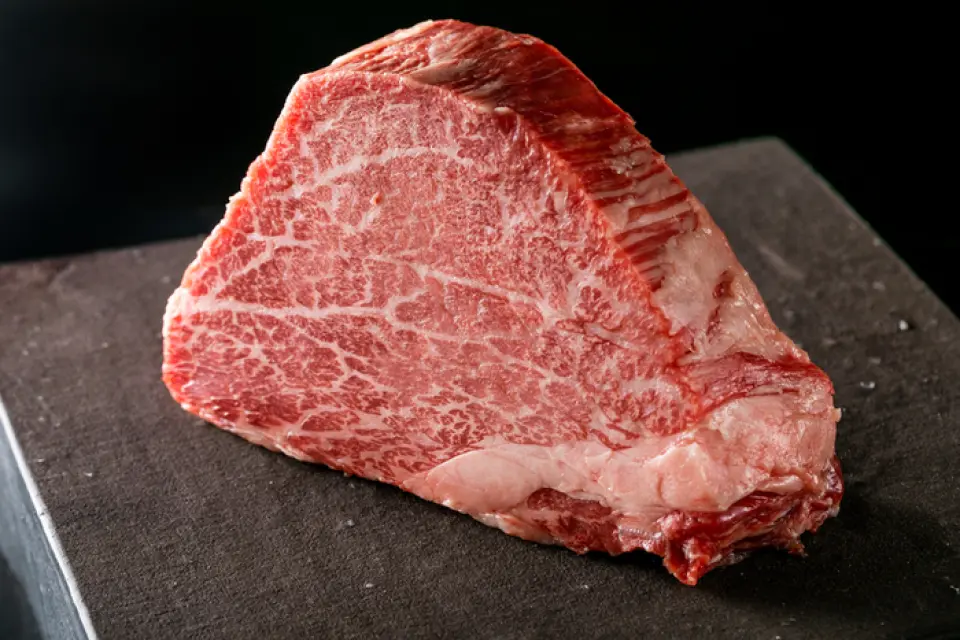 Meat professionals source the finest ingredients exclusively for grow! Top-grade Japanese Black Wagyu beef.