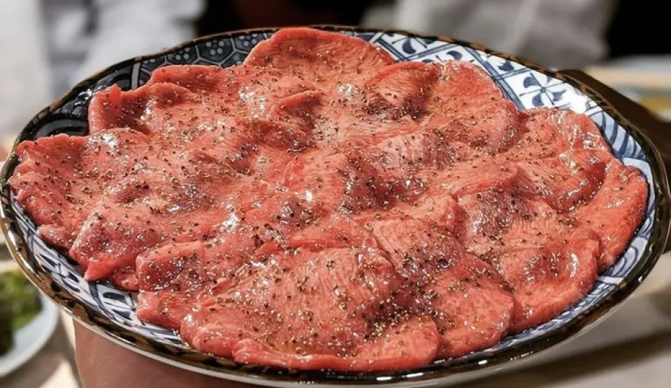 You can also order standard meat items separately! We also recommend the [Salted] menu as a palate cleanser between sauces! You can of course eat your favorite cut with freshly cooked rice, or order additional meat as a snack with alcohol. Please enjoy [Sauce Yakiniku] until you are full!
