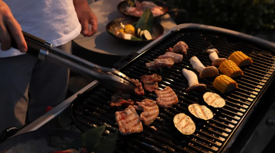 You can enjoy a private BBQ in the middle of Shinjuku without having to bring anything with you. In addition to providing meat, vegetables, and other ingredients, we also offer a recommended dish of the day, so anyone can enjoy a meal. It can accommodate 8 to 35 people, making it ideal for various gatherings and banquets. You can also bring your own favorite ingredients. Please note that we do not rent cutting boards or knives.