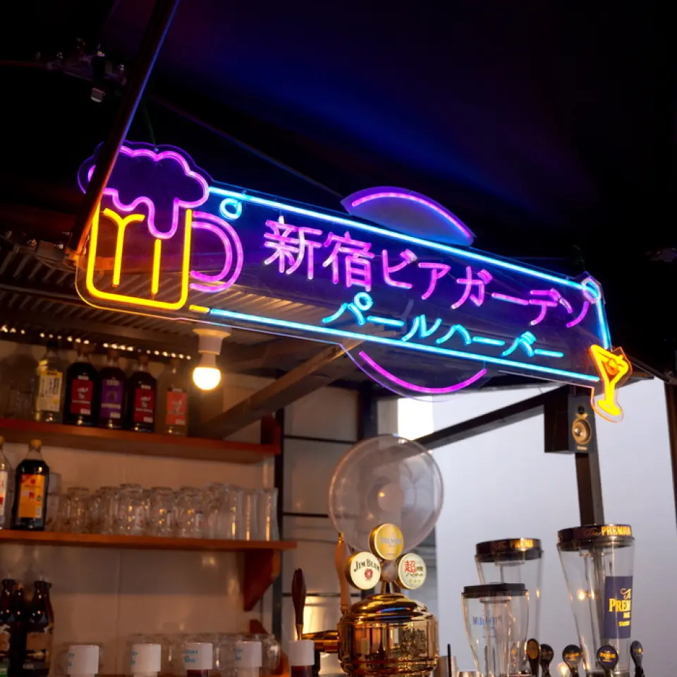 我们度假村风格的室内设计深受各界人士喜爱☆开放式的空间让交流更加轻松自在♪这里可以容纳各个年龄段的人，因此非常适合公司聚会、酒会、迎新欢送会和年终派对♪