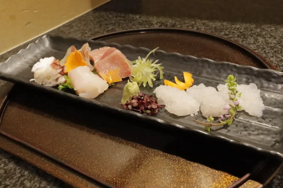This is a course to express our gratitude to our customers in commemoration of our 26th anniversary. The owner himself has personally selected seafood delivered directly from the source so that our customers will find it delicious, and it is filled with abalone sashimi and seasonal grilled dishes that are a must-try. Please enjoy this course, which is perfect for entertaining and business dinners.