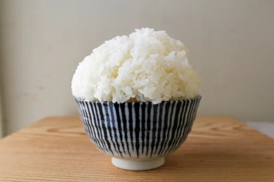 This product was commercialized to create the perfect combination of rice and meat! If you have meat with the sauce, you can eat as many bowls as you want!