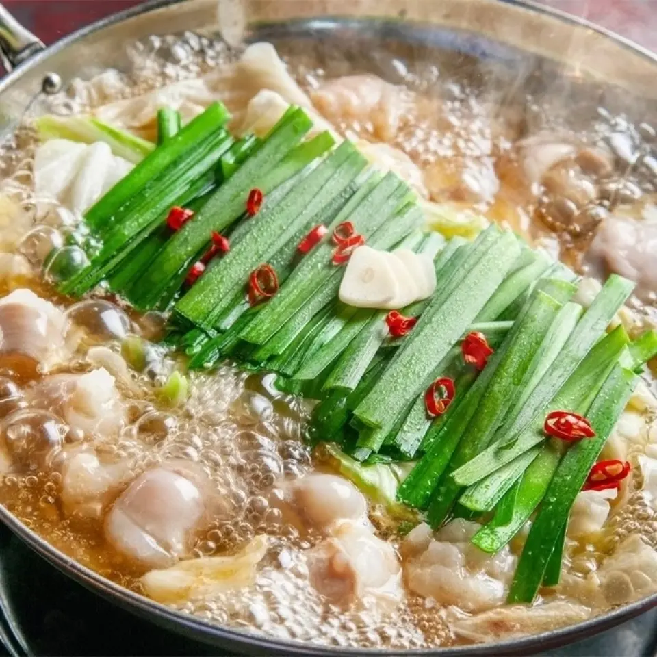 Our chef's recommended [Beef Motsunabe] is made with tender, domestically-produced beef offal. The richly flavored beef bone soup is a secret speciality that is carefully crafted over time. The combination of crisp vegetables and melt-in-your-mouth beef offal is superb. Finish off with ramen or rice porridge! This is a specialty hot pot made with love, and we hope you'll savor it to the last drop!
