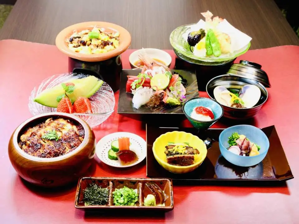 鳗鱼盖饭E套餐（图片仅供参考）