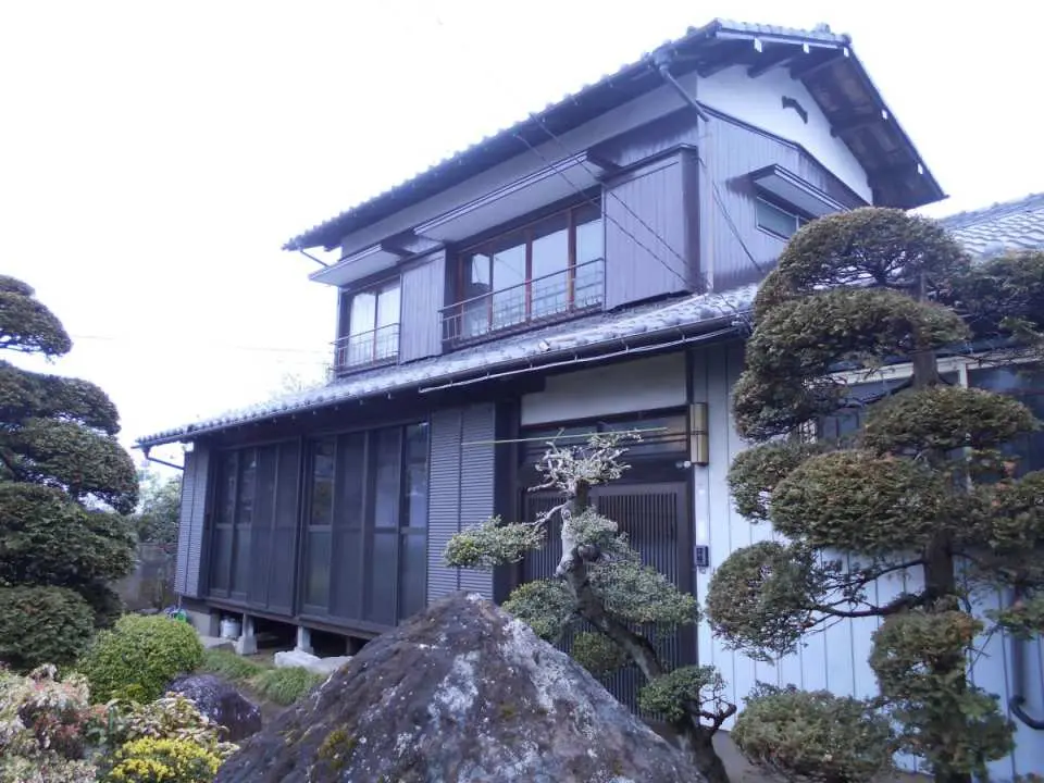 Meet at Maruzono Rest House