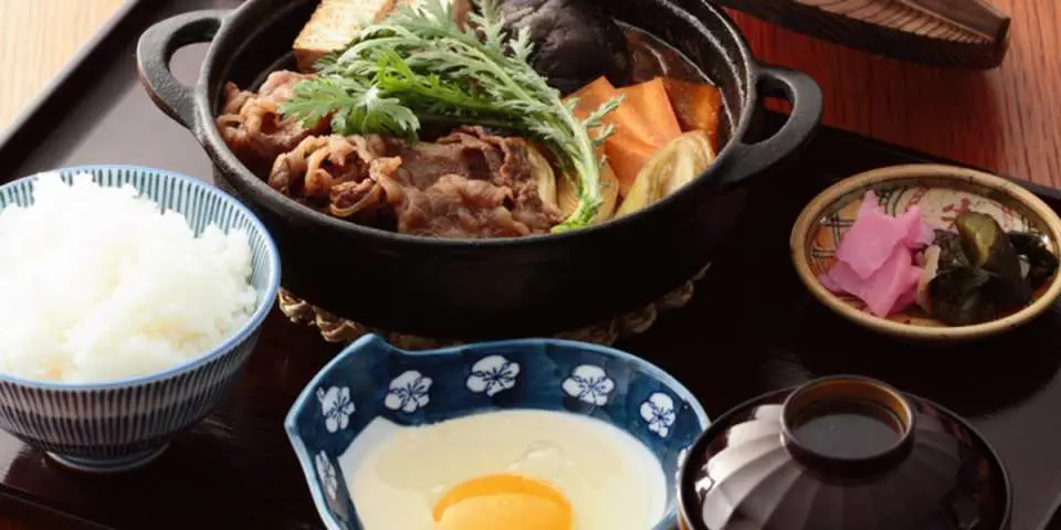 豪華伊勢肉すき焼き鍋定食（写真は参考です）