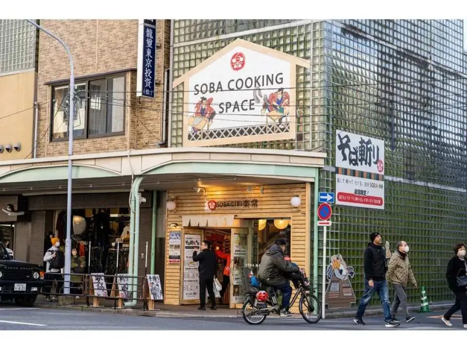 请在预订时间前 10 分钟到达。