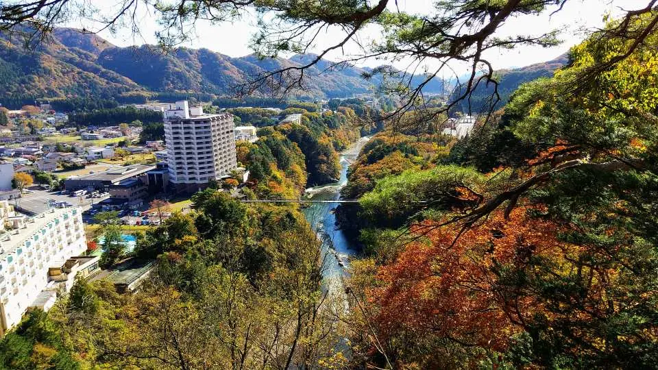 鬼怒立岩吊桥