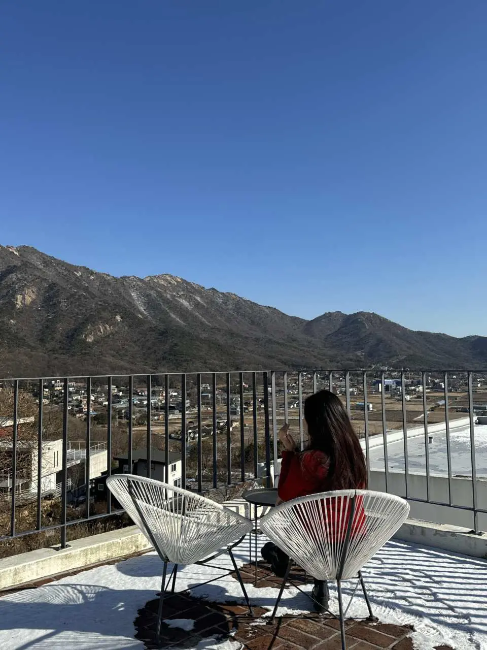 旅程中陪拍人員會協助抓景