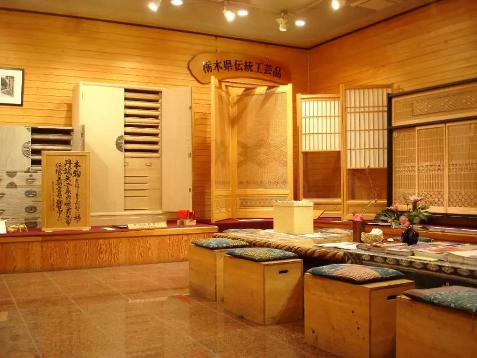 木のふるさと伝統工芸館.