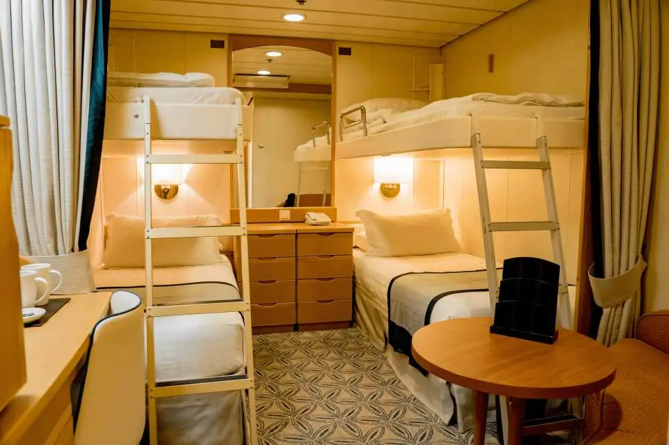 Family Room in the inner cabin: can accommodate up to four people (14㎡)
