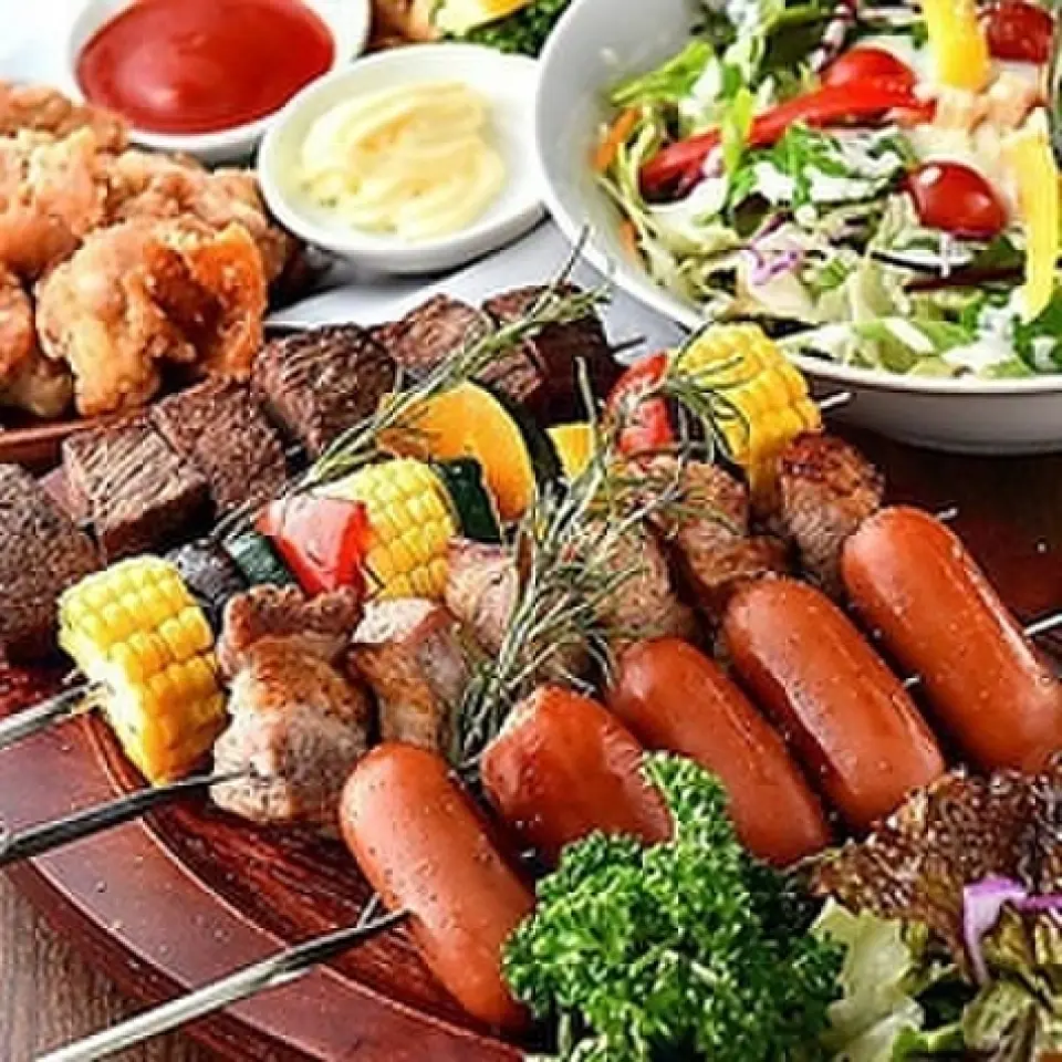 Our "homemade beef churrasco" uses fresh meat from a particular region, delivering an authentic taste! It's a very satisfying dish. In addition, you can add cheese toppings to the meat bar dishes, allowing you to enjoy the perfect combination of cheese and meat.