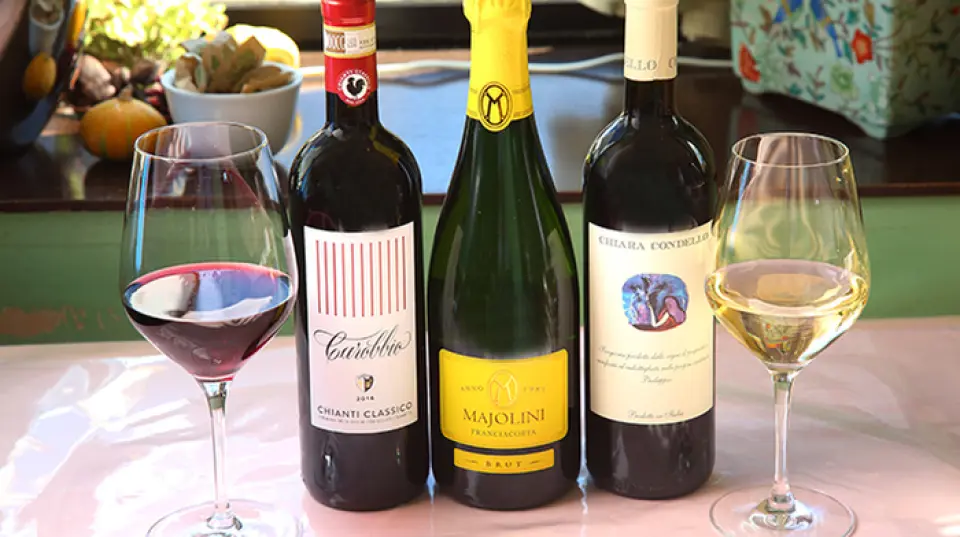 We offer Italian sparkling, white and red wines. We are proud of our extensive lineup, with over 10 varieties available by the glass alone. Our original blend coffee is slowly extracted using a flannel filter. You can enjoy the depth and aroma of the coffee at your leisure. Please feel free to enjoy it during your cafe time.