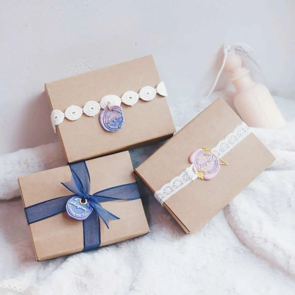 Delicate packaging for present or personal use