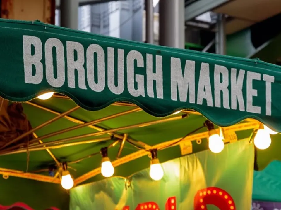 【入●倫敦眼 London Eye〉入●波羅市集Borough Market〉照●柯芬園Covent Garden〉27公里〉倫敦希斯洛機場／桃園(約13小時30分鐘)】