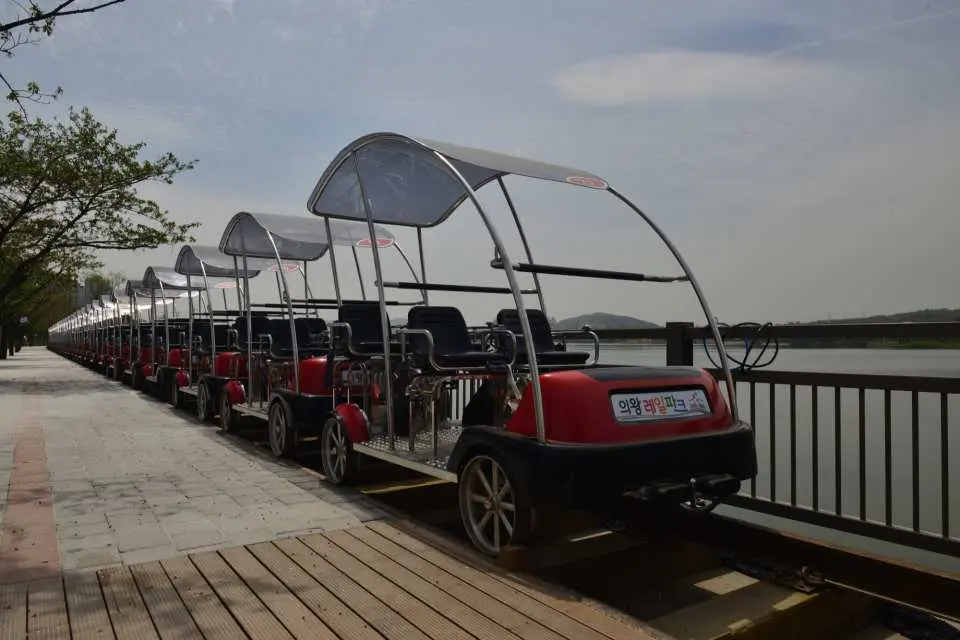 环湖铁路脚踏车