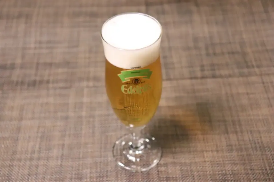 The perfect beers for a toast are the restaurant-exclusive "Edel Pils" and the local beer "Baerenschwarz." Other items on offer include wines carefully selected by sommeliers, local sakes selected by sake diploma holders, and two types of sake recommended for the day. There is also a full selection of soft drinks, including the refreshing "Tono Hop Soda," so even those who don't like alcohol can rest assured. With a wide selection of drinks, you're sure to find a drink that suits your mood that day.